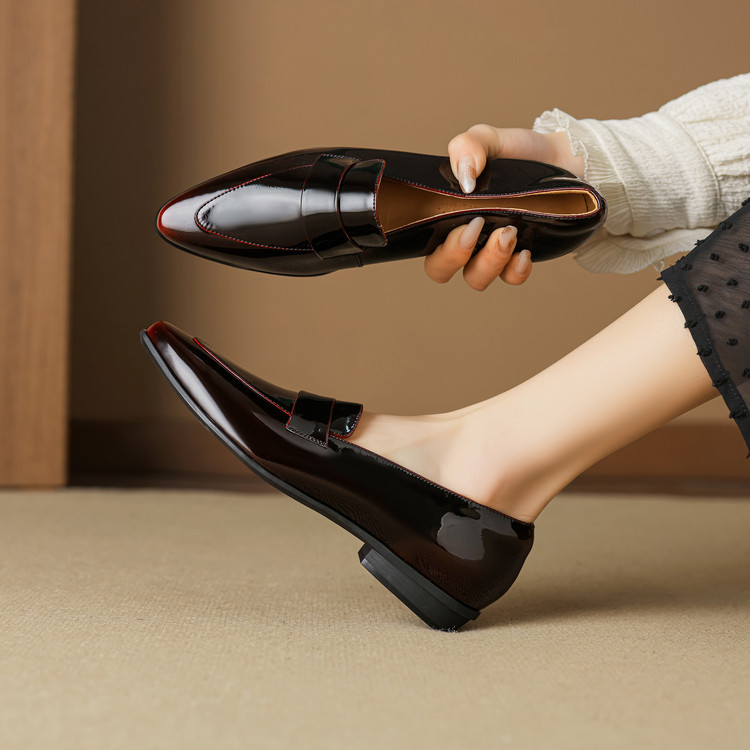 Women’s Leather Loafers with Chunky Mid Heel and Pointed Toe – Style k.html