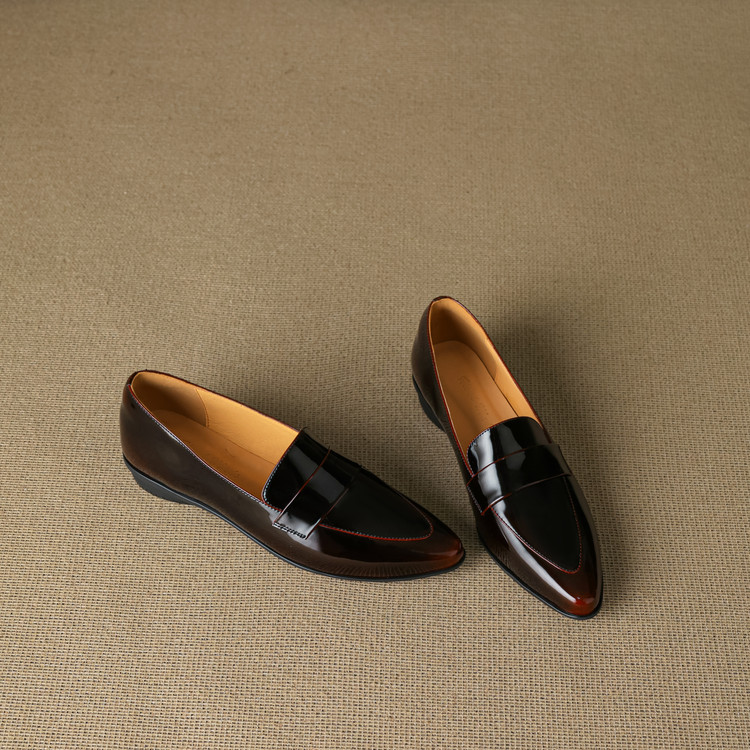 Women's Leather Loafers with Chunky Mid Heel and Pointed Toe - Style k.html - Image 4