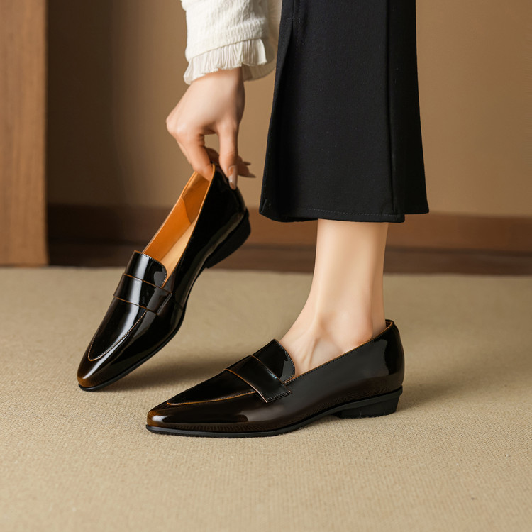 Women's Leather Loafers with Chunky Mid Heel and Pointed Toe - Style k.html - Image 5