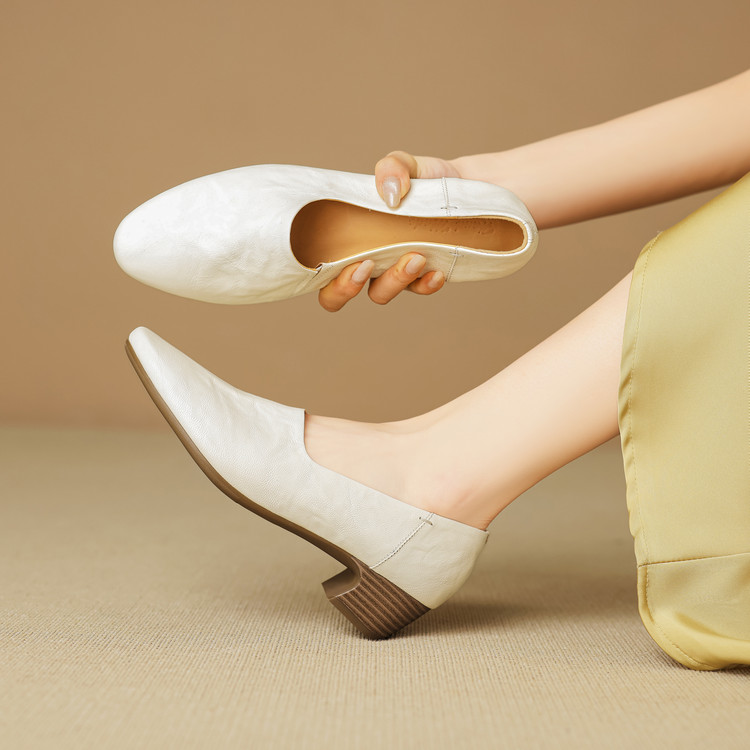 Women’s Leather Loafers with Chunky Mid Heel and Slip-On Design