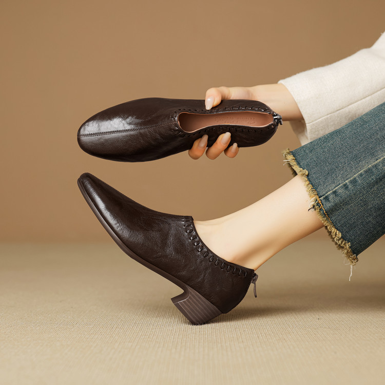 Women's Retro Floral Embossed Leather Loafers with Chunky Mid Heel - Image 3